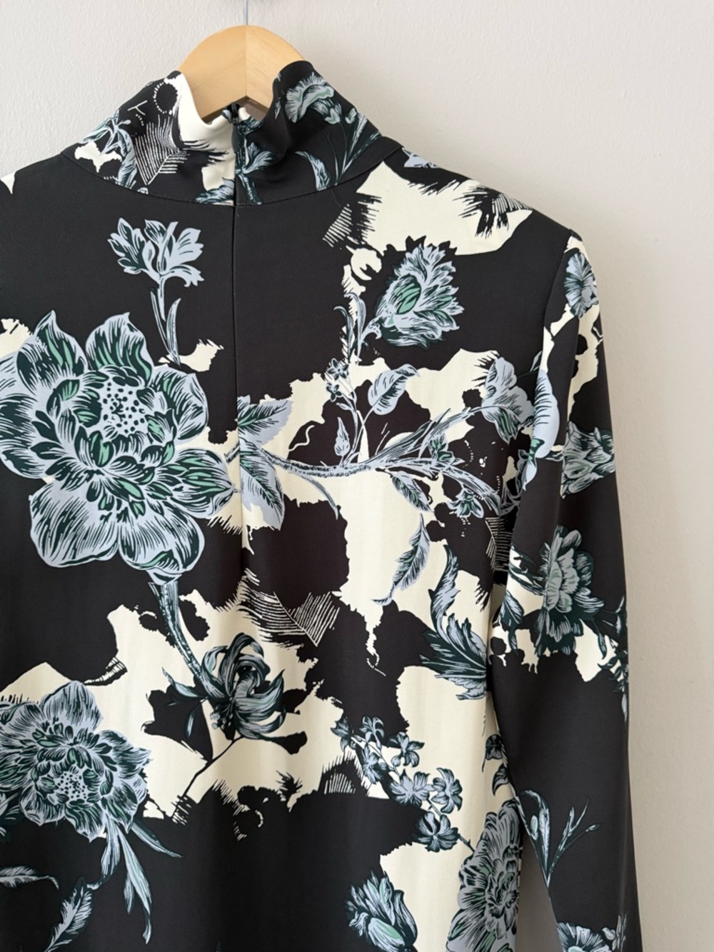 Reiss Black Floral High-Neck Midi Dress with Cream Accents - Picture 13 of 16